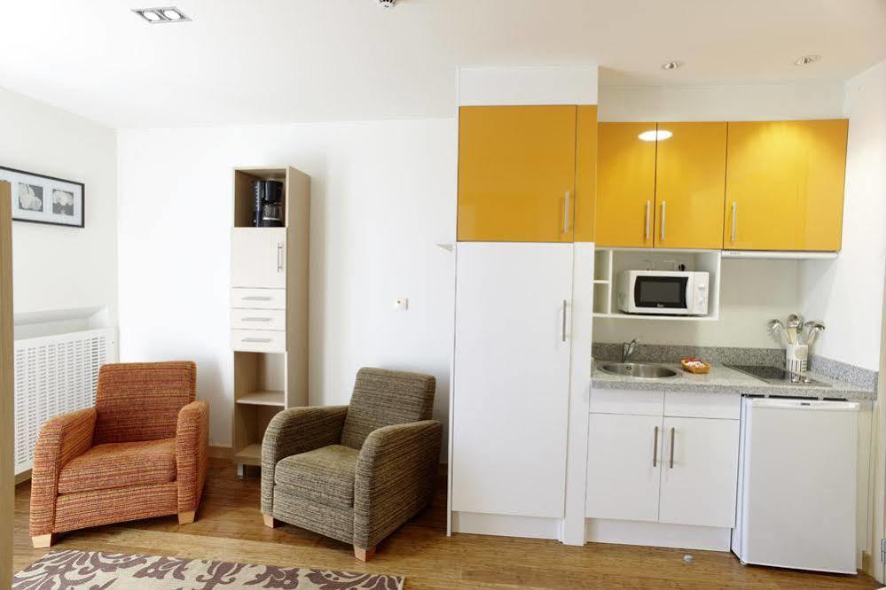 Aparthotel Ovida Oviede Extérieur photo